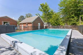 Coastal Retreat at Coliseum - Pool - Bonus Rm and Gazebo